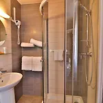 Le Chardon Bleu 3* סן-מקסים