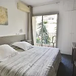 Le Chardon Bleu מלון 3*