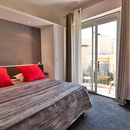 Hotel Le Chardon Bleu Sainte-Maxime