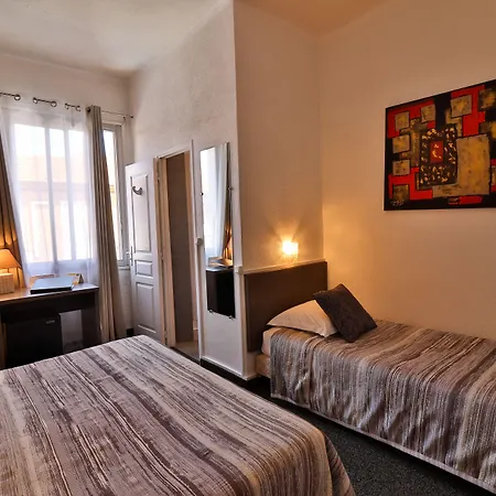 Le Chardon Bleu 3* Sainte-Maxime