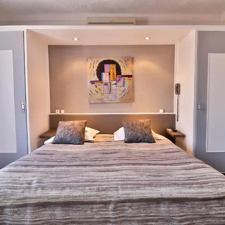 Le Chardon Bleu Hotel 3*