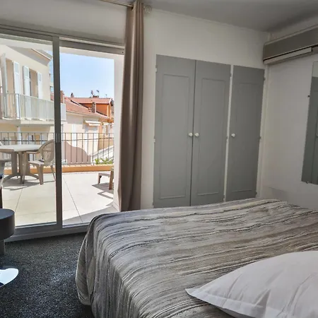 Otel Le Chardon Bleu 3*