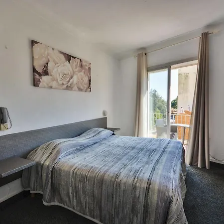 Le Chardon Bleu 3*