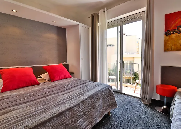 Hotel Le Chardon Bleu Sainte-Maxime